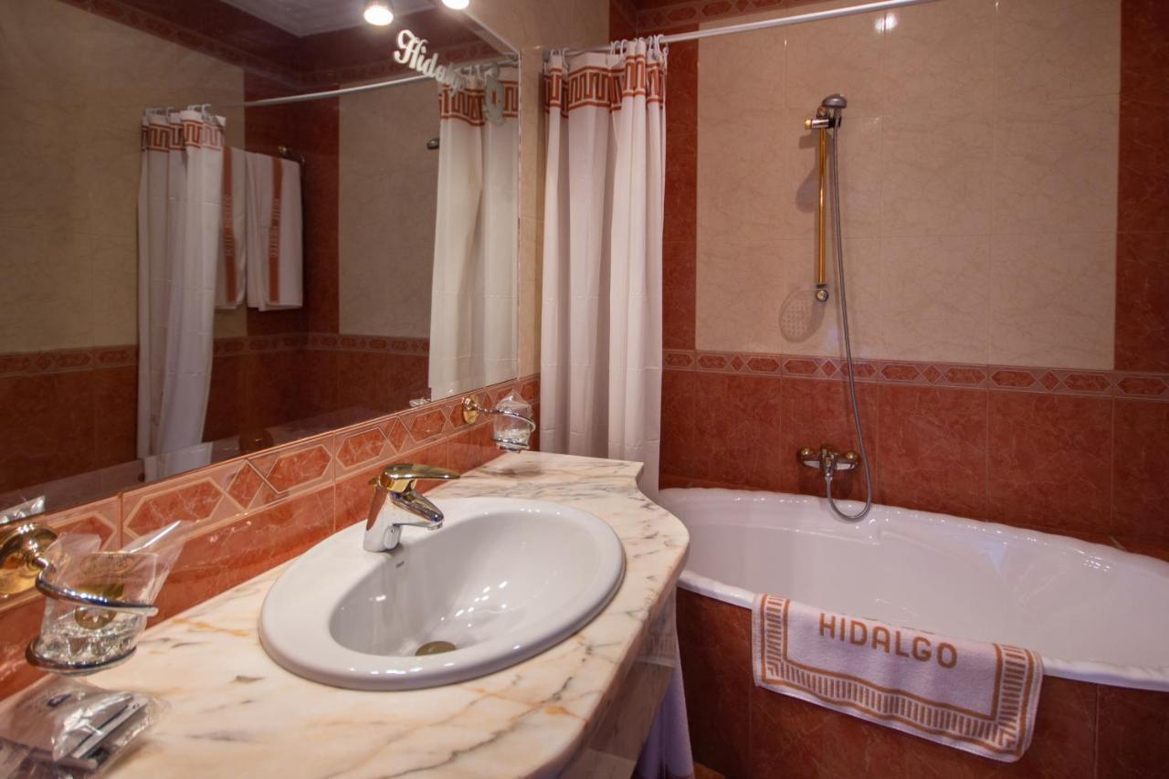 Hotel Hidalgo Martos Exterior photo